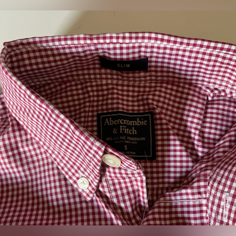 NWT Abercrombie & Fitch Red & White gingham check long sleeve button down Small - Picture 3 of 8